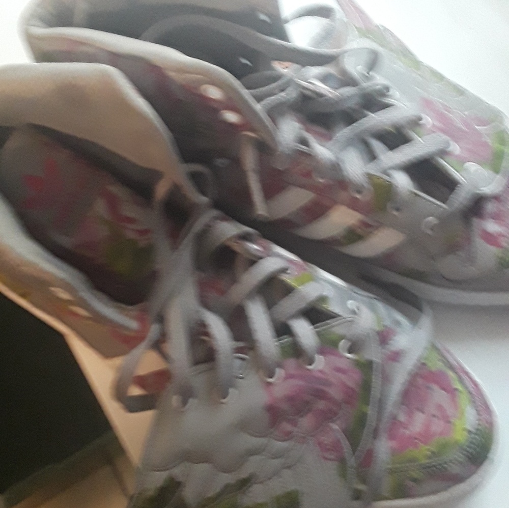 Jeremy Scott x Adidas rose sneakers